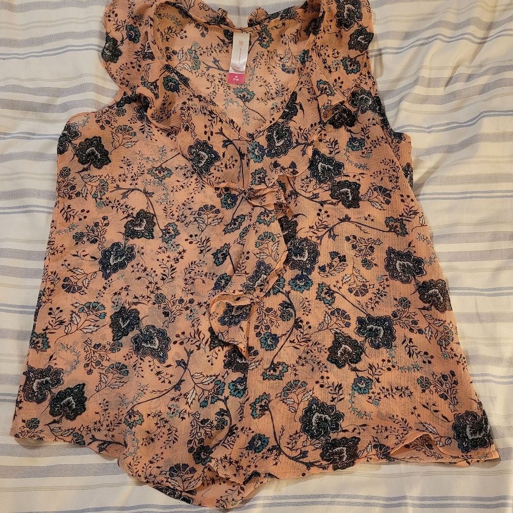 Juniors tank M